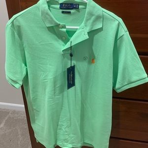 Men’s green polo collard shirt
